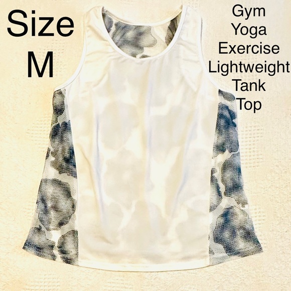 ⭐️5 for $15💫 Bundle Sale! Tops Pants Jewelry Scarves Accessories Bags Belts 🛍 - Picture 4 of 16